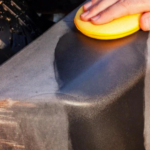 LAVADO DE CAMIONETA CON RESTAURACIÓN DE PARTES NEGRAS